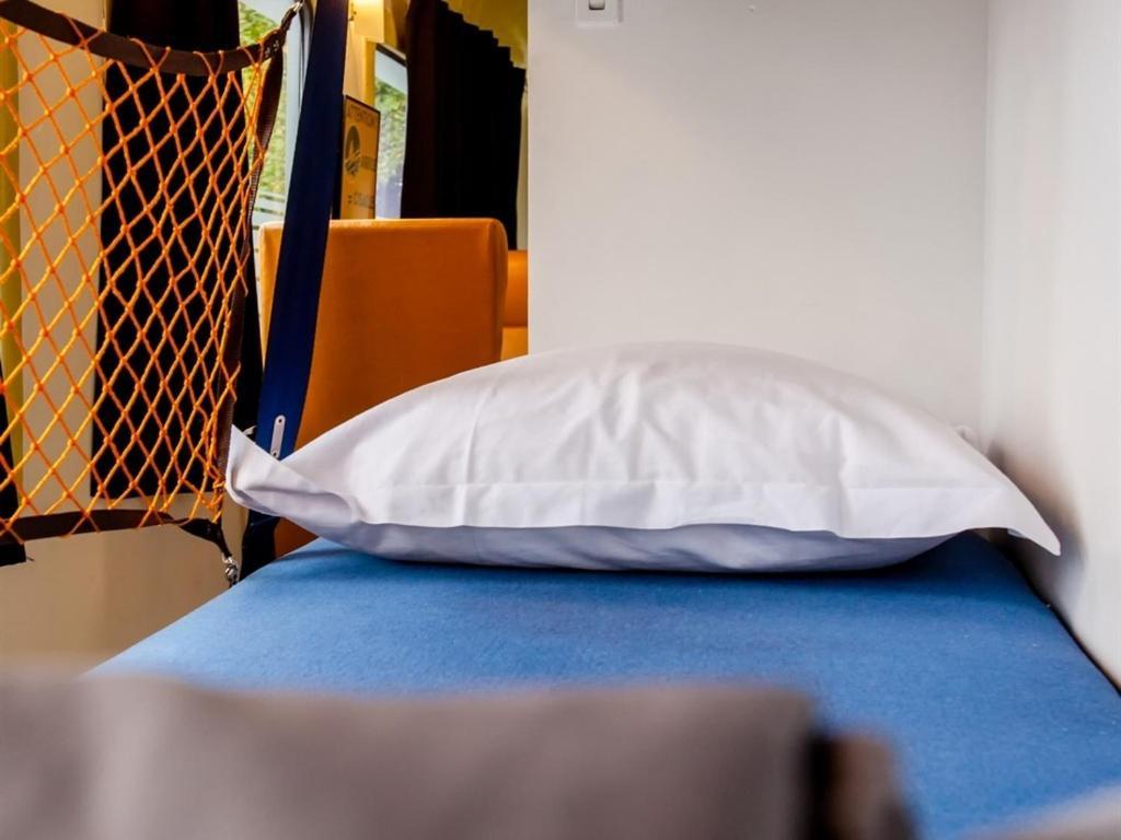 Hébergement Insolite Picasso Lanester Habitación foto